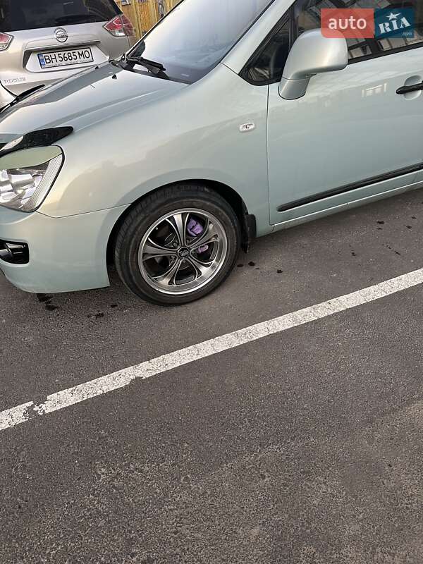 Kia Carens (2007)