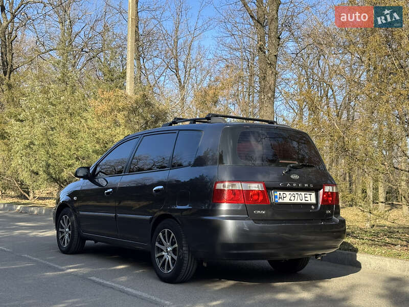 Kia Carens (2004)