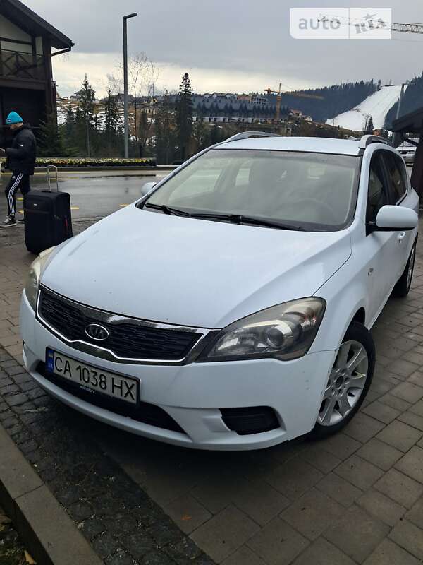 Kia Ceed (2011)