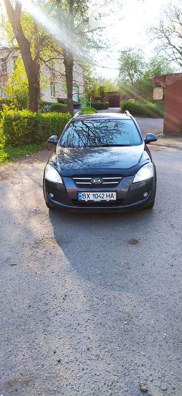 Kia Ceed (2007)