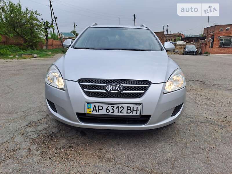 Kia Ceed (2008)
