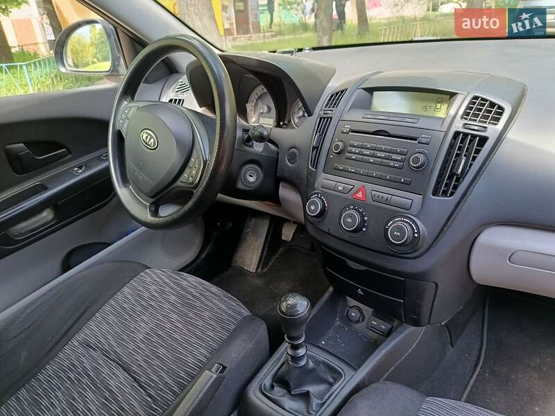 Kia Ceed (2009)