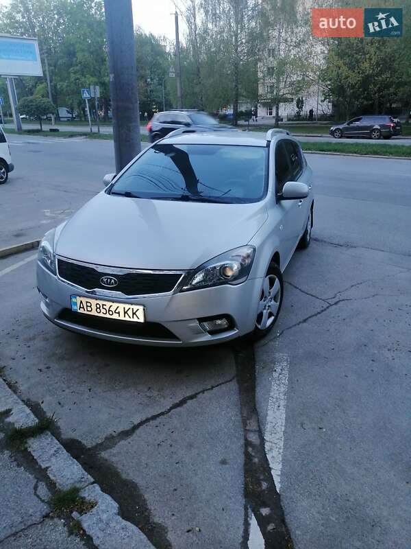 Kia Ceed (2009)