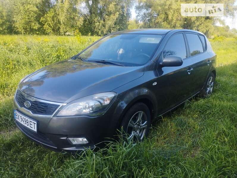 Kia Ceed (2011)