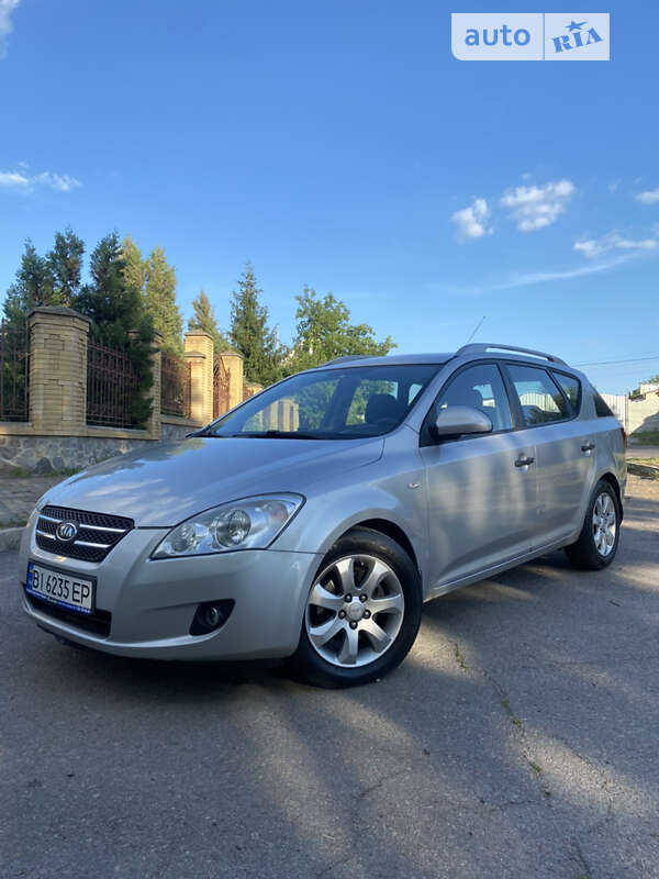 Kia Ceed (2008)