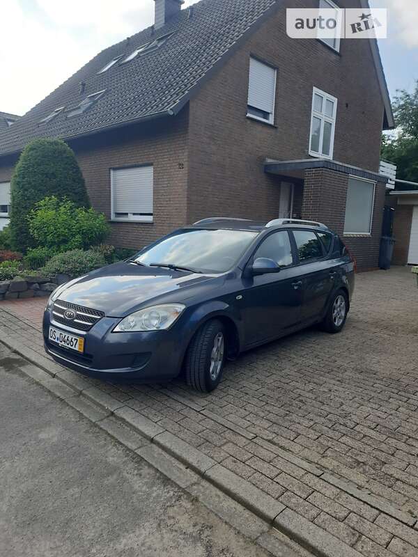 Kia Ceed (2009)