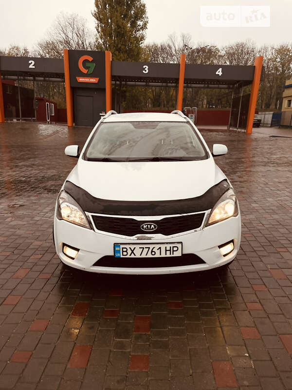 Kia Ceed (2010)