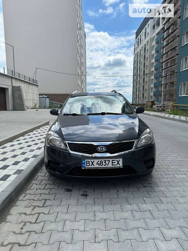 Kia Ceed (2009)