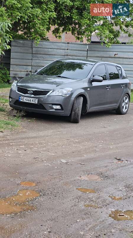 Kia Ceed (2009)