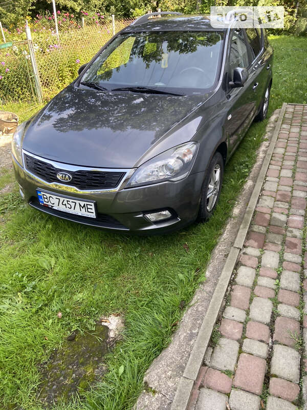 Kia Ceed (2009)