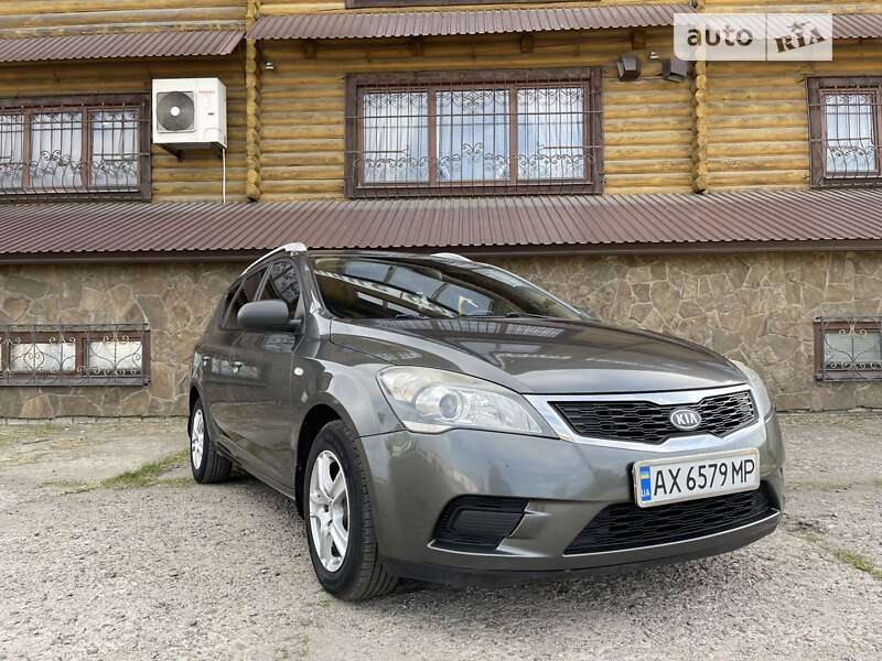 Kia Ceed (2009)