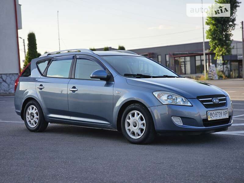 Kia Cee'd (2008)