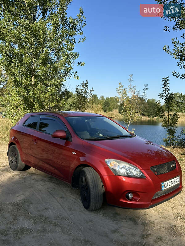 Kia Cee'd (2008)