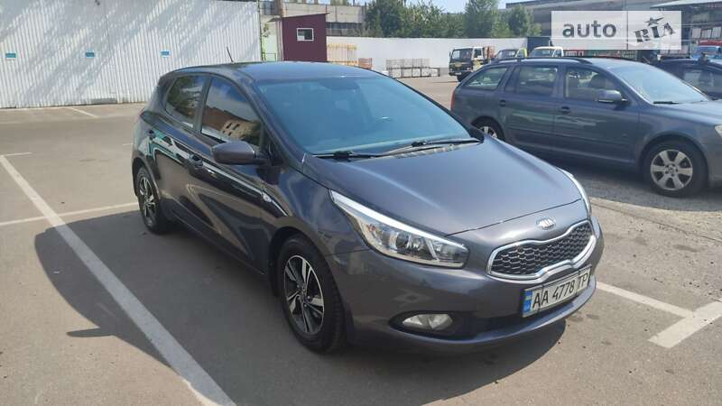 Kia Cee'd (2012)