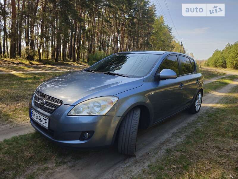 Kia Cee'd (2008)