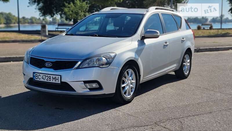 Kia Ceed (2009)