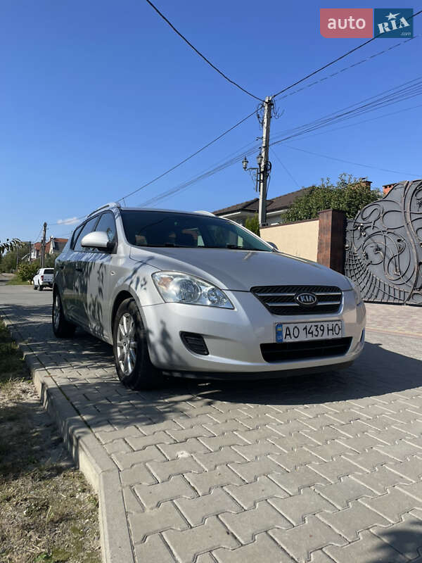 Kia Ceed (2008)