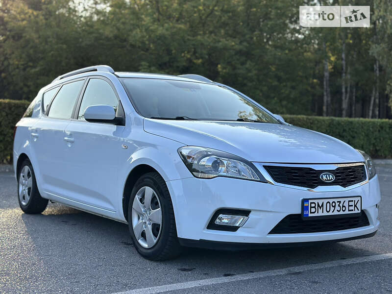 Kia Ceed (2011)