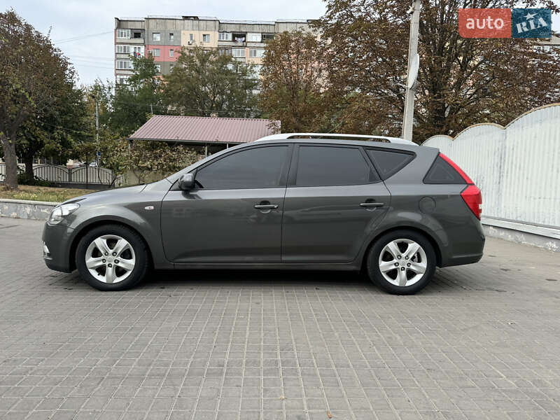 Kia Cee'd (2011)