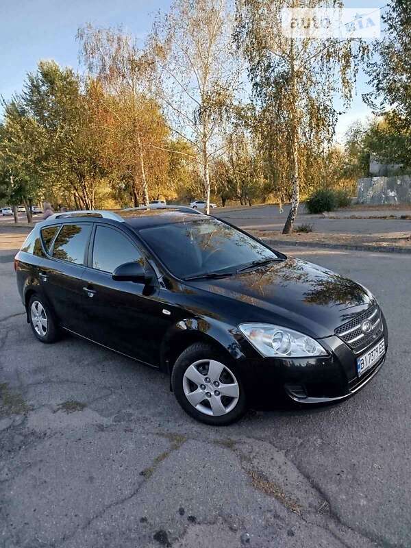 Kia Ceed (2008)