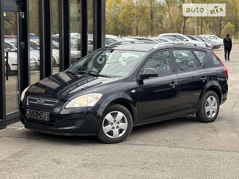 Kia Cee'd (2007)