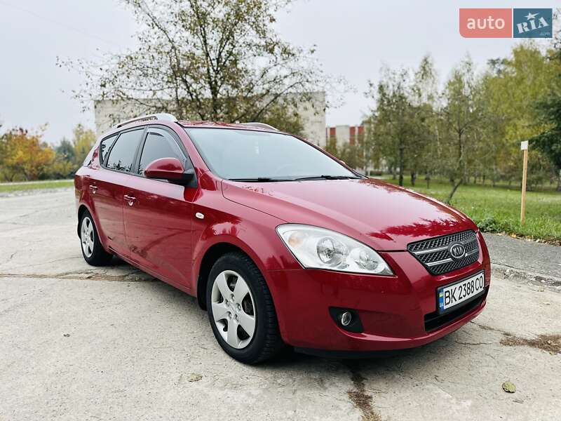 Kia Ceed (2008)
