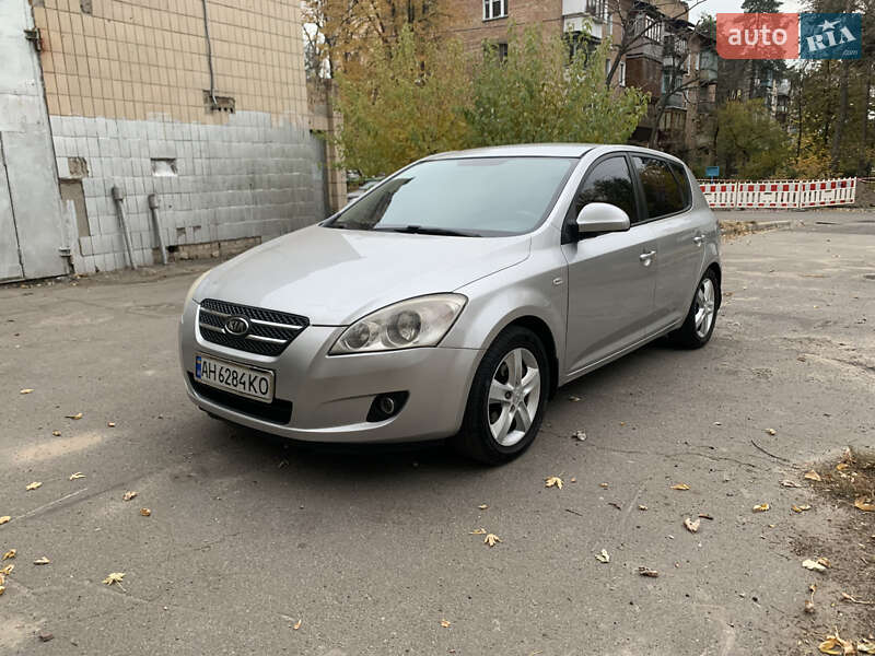 Kia Ceed (2007)