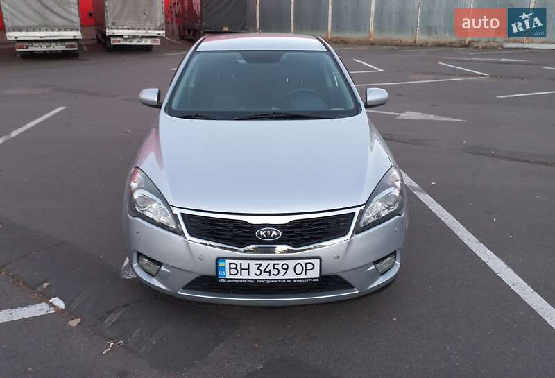 Kia Ceed (2009)