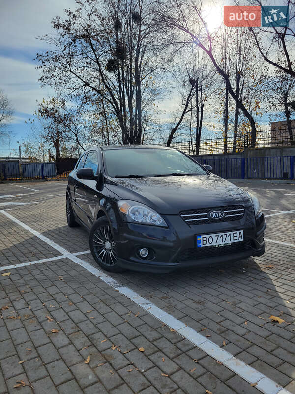 Kia Ceed (2010)