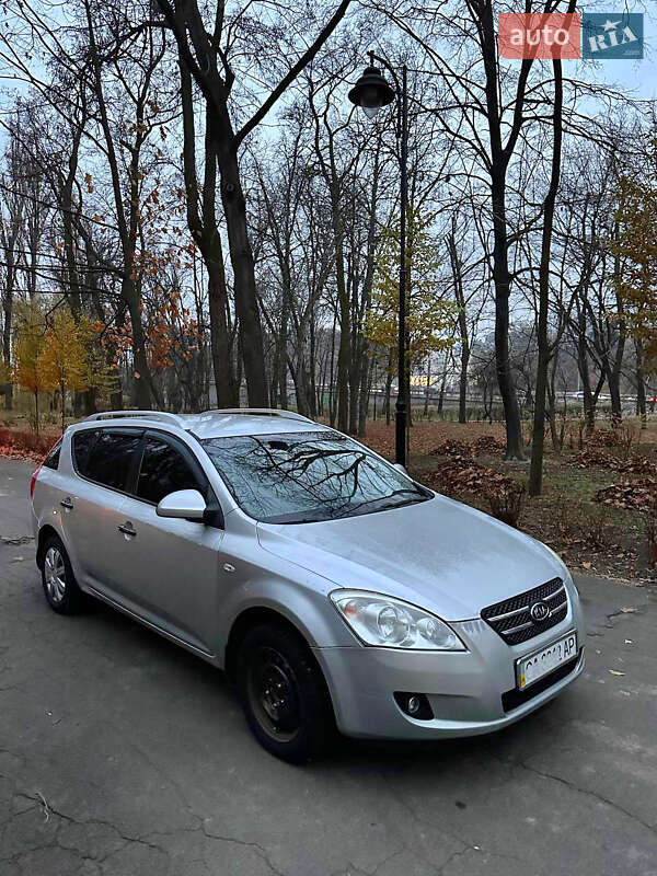 Kia Ceed (2009)