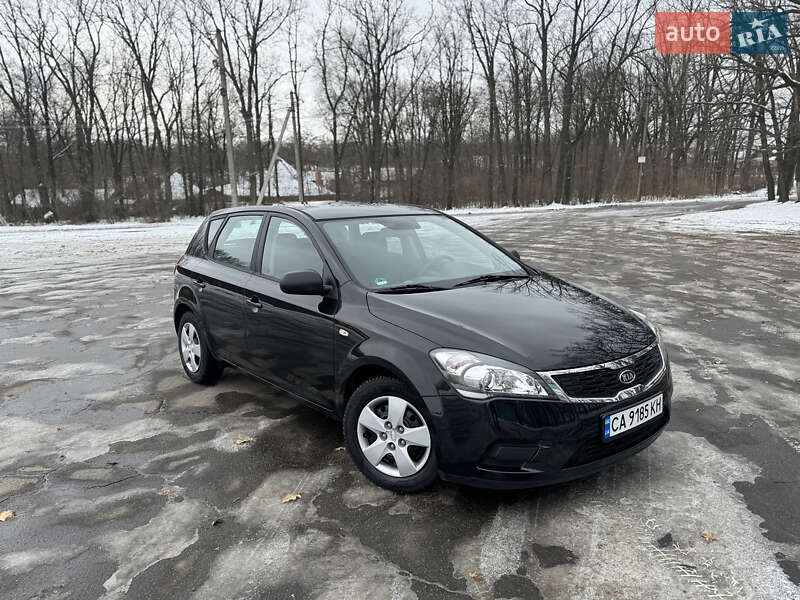 Kia Cee'd (2009)