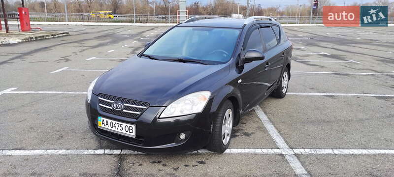 Kia Ceed (2008)