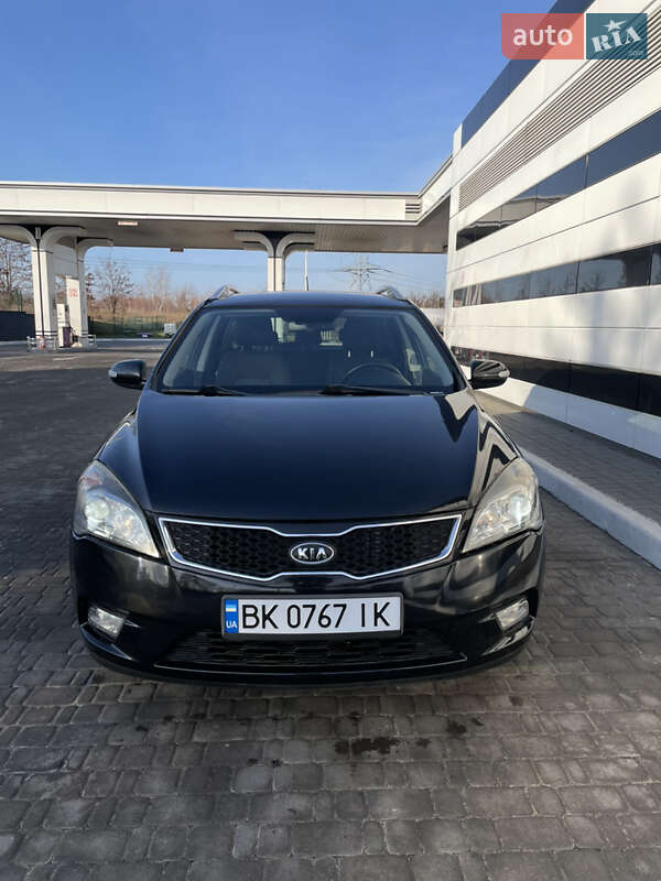 Kia Cee'd (2011)