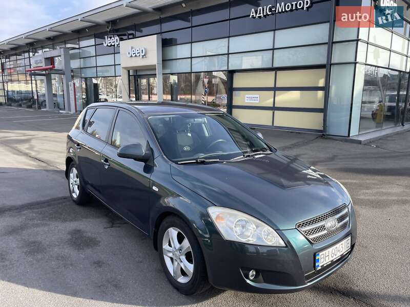 Kia Ceed (2009)