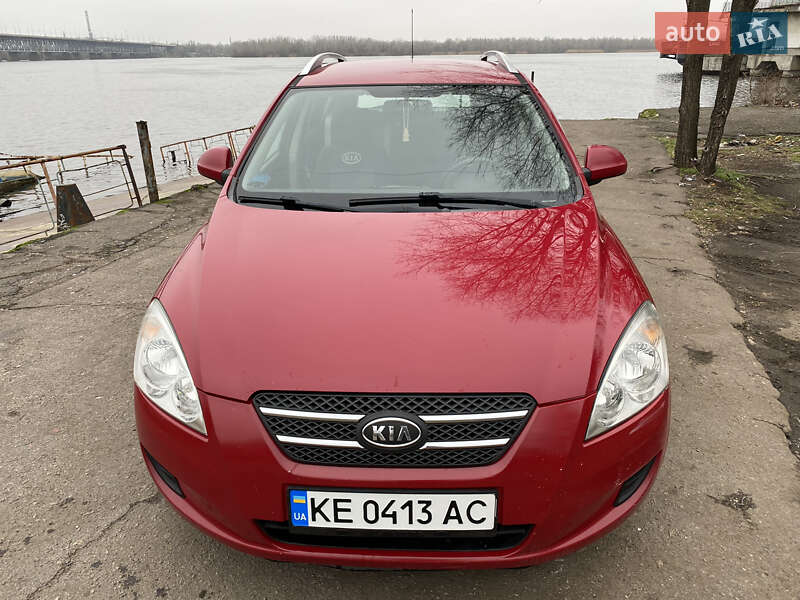 Kia Cee'd (2008)