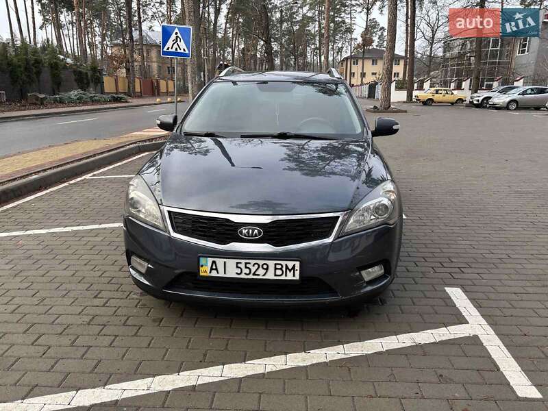 Kia Ceed (2012)