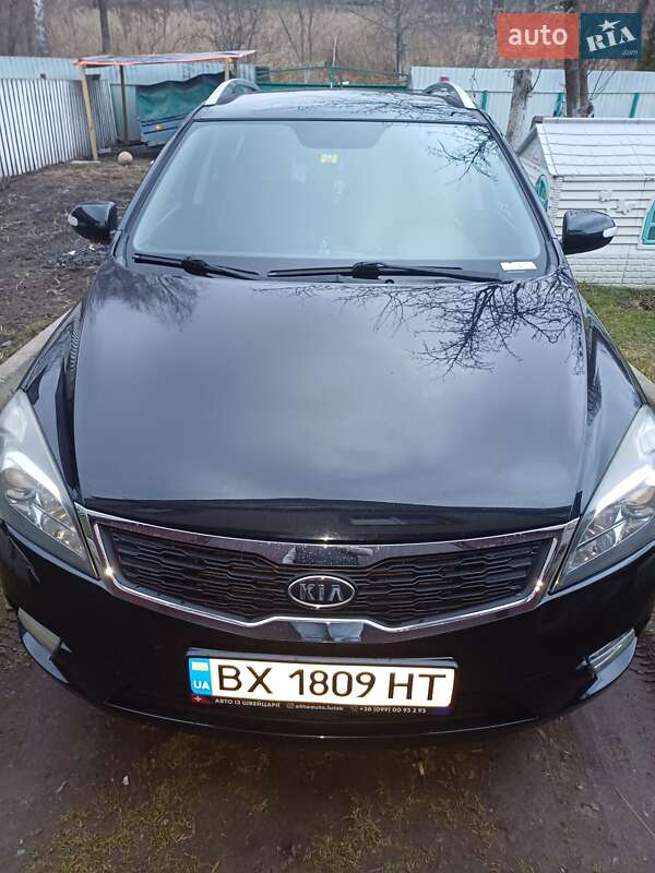 Kia Ceed (2010)