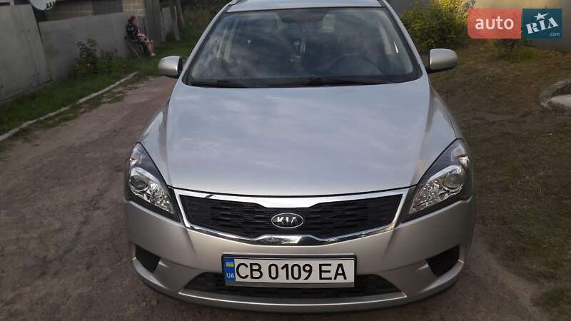 Kia Ceed (2009)