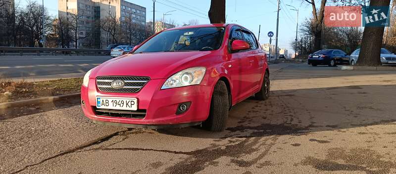 Kia Ceed (2007)