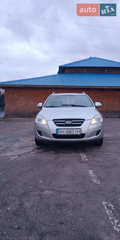 Kia Ceed (2009)