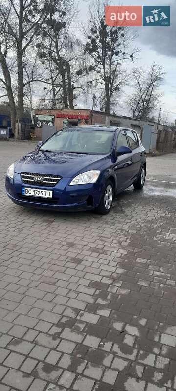 Kia Ceed (2009)