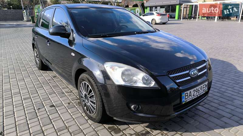 Kia Ceed (2007)