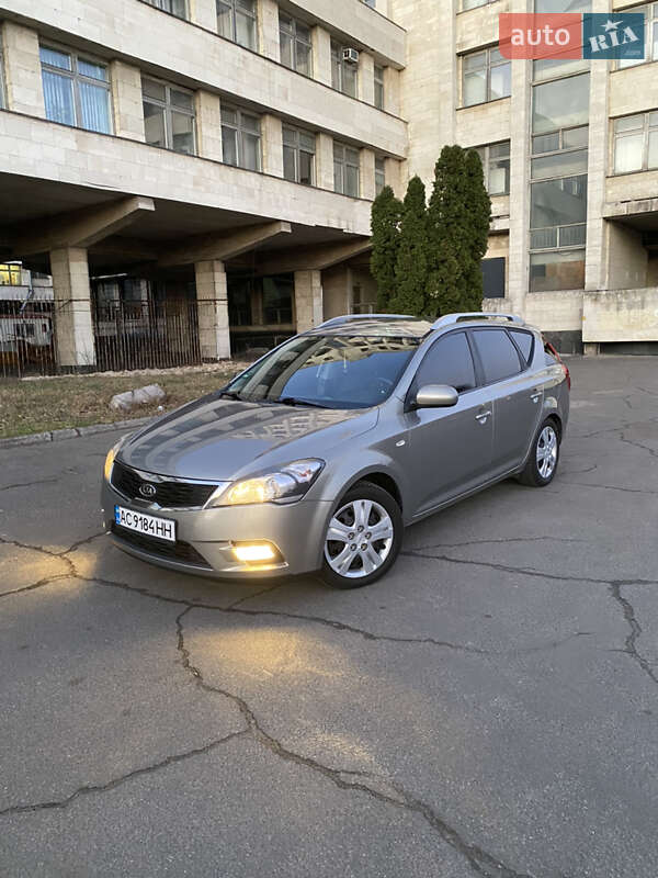 Kia Ceed (2011)