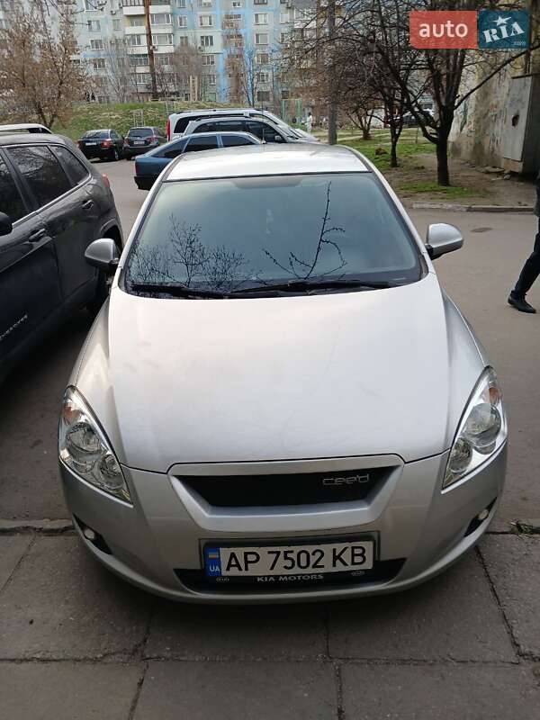 Kia Ceed (2009)