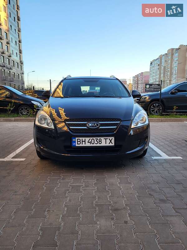 Kia Ceed (2009)
