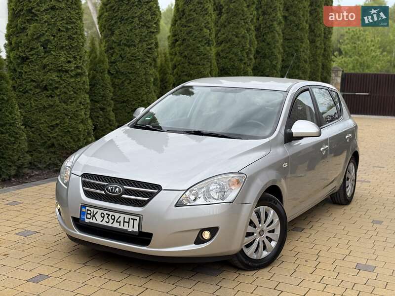 Kia Ceed (2007)