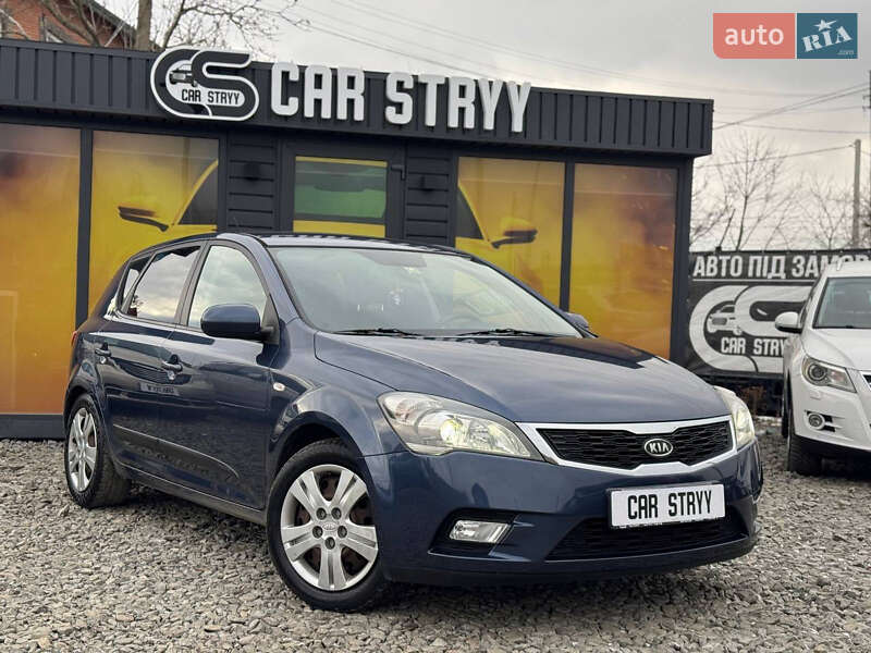 Kia Ceed (2011)