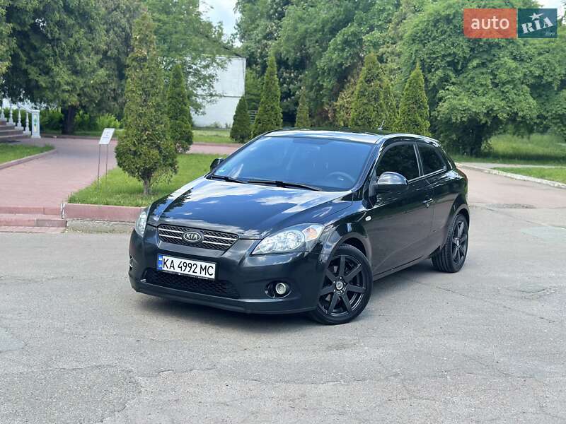 Kia Ceed (2008)