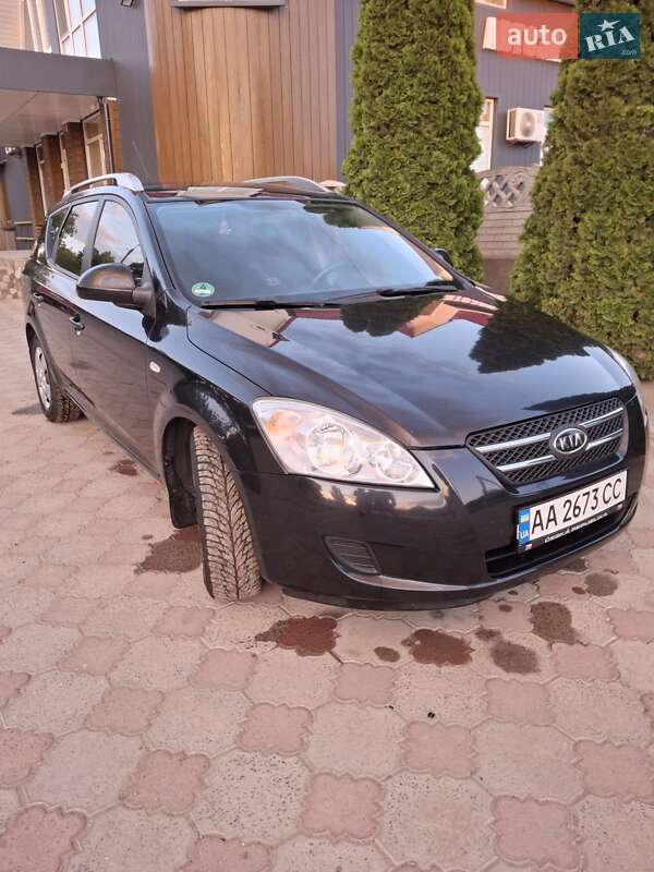Kia Ceed (2009)