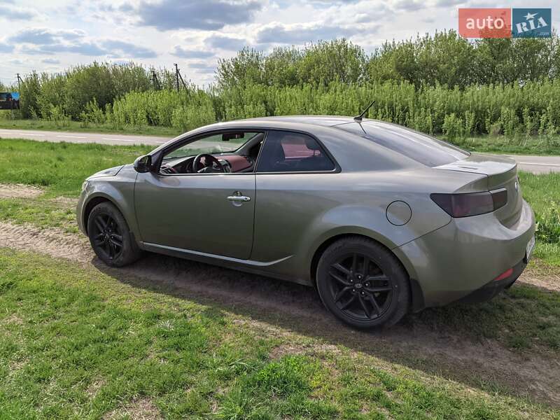 Kia Cerato koup (2011)